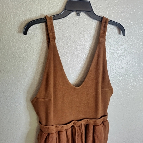 Free People Beach Drawstring V Neck Sleeveless Jumpsuit Sz M - Picture 3 of 8